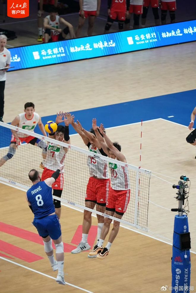 开云体育登录平台莱万多夫斯基重要时刻险胜，塞尔维亚队带队取胜！